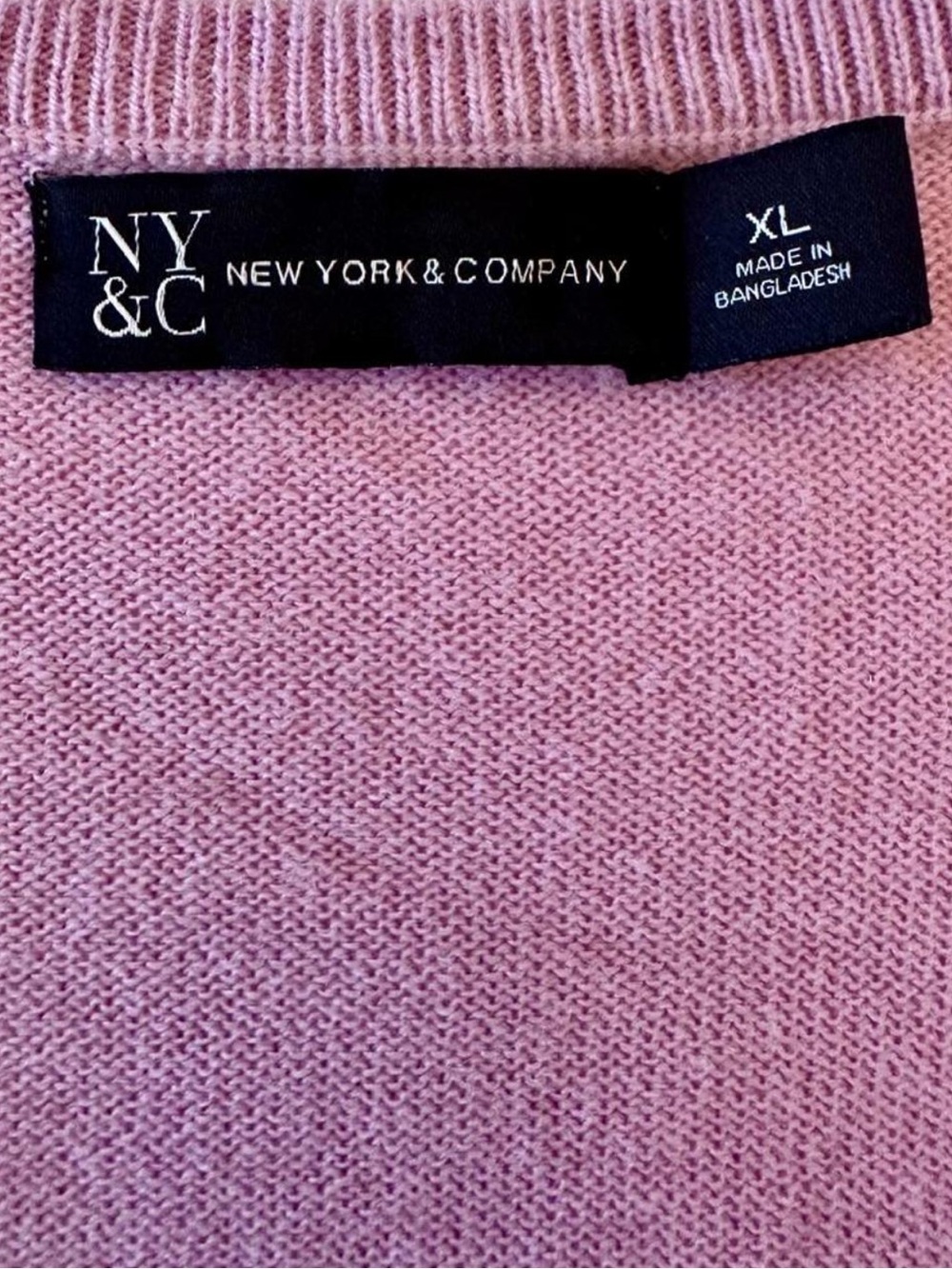New York & Company Lilac Soft V Neck Sweater XL Lightweight Cashmere Feel - Picture 5 of 8